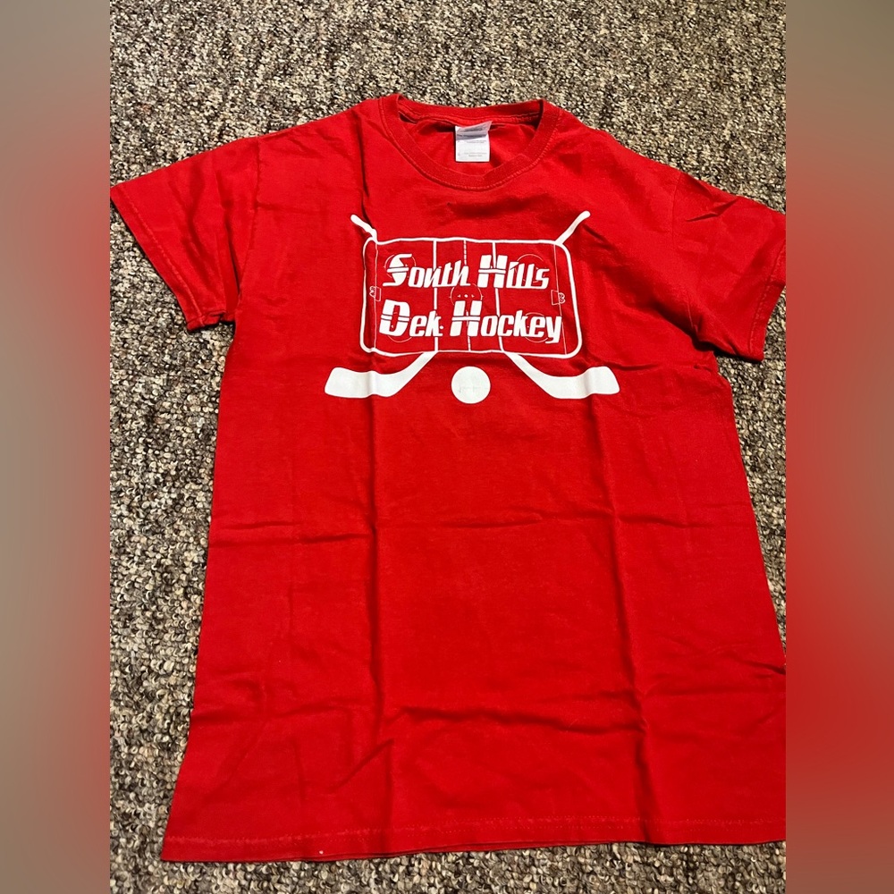 5 small south hills dek hockey t shirts